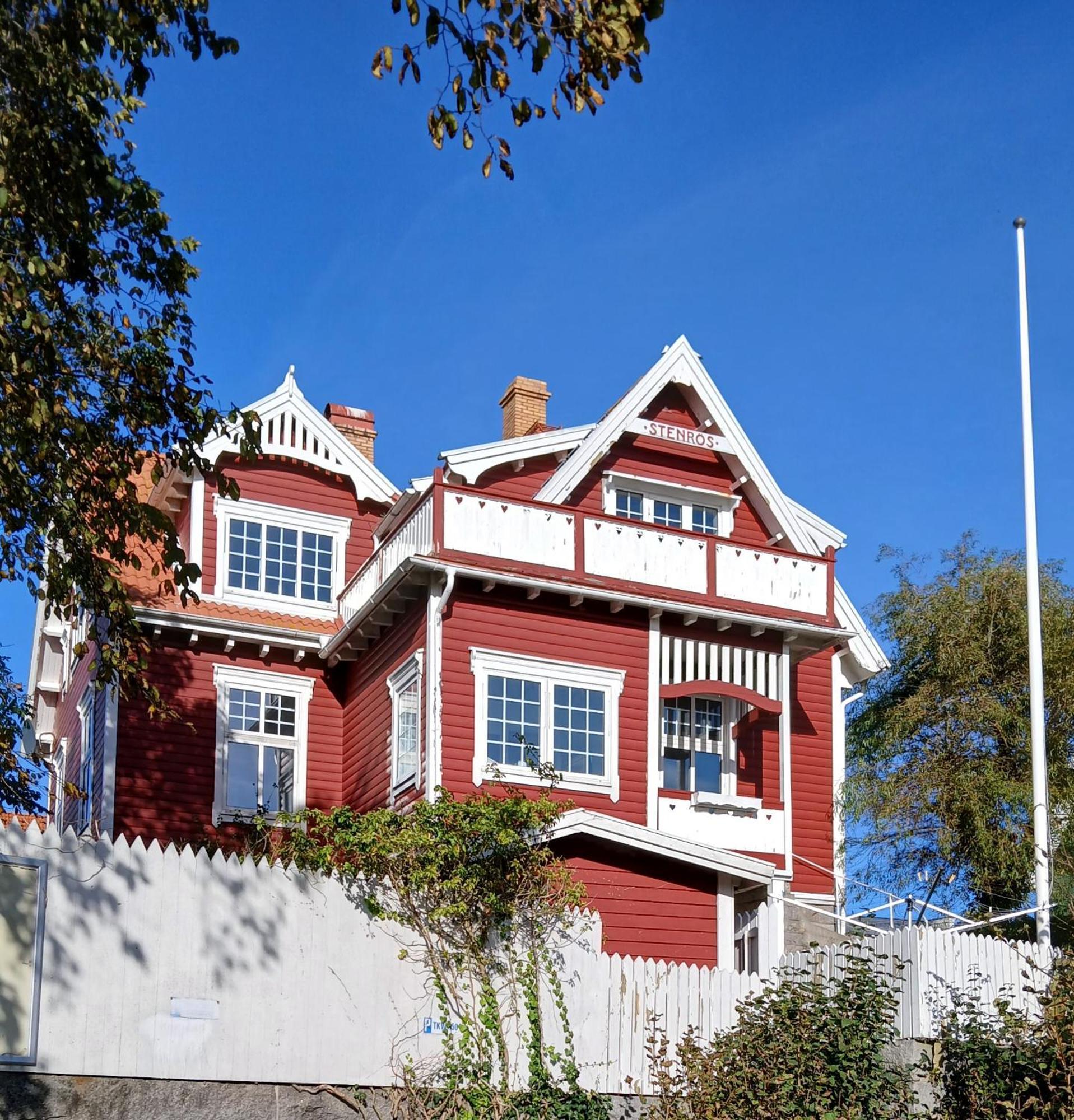 Stenroes Smoegen Centralt, Stora Rum Exteriér fotografie